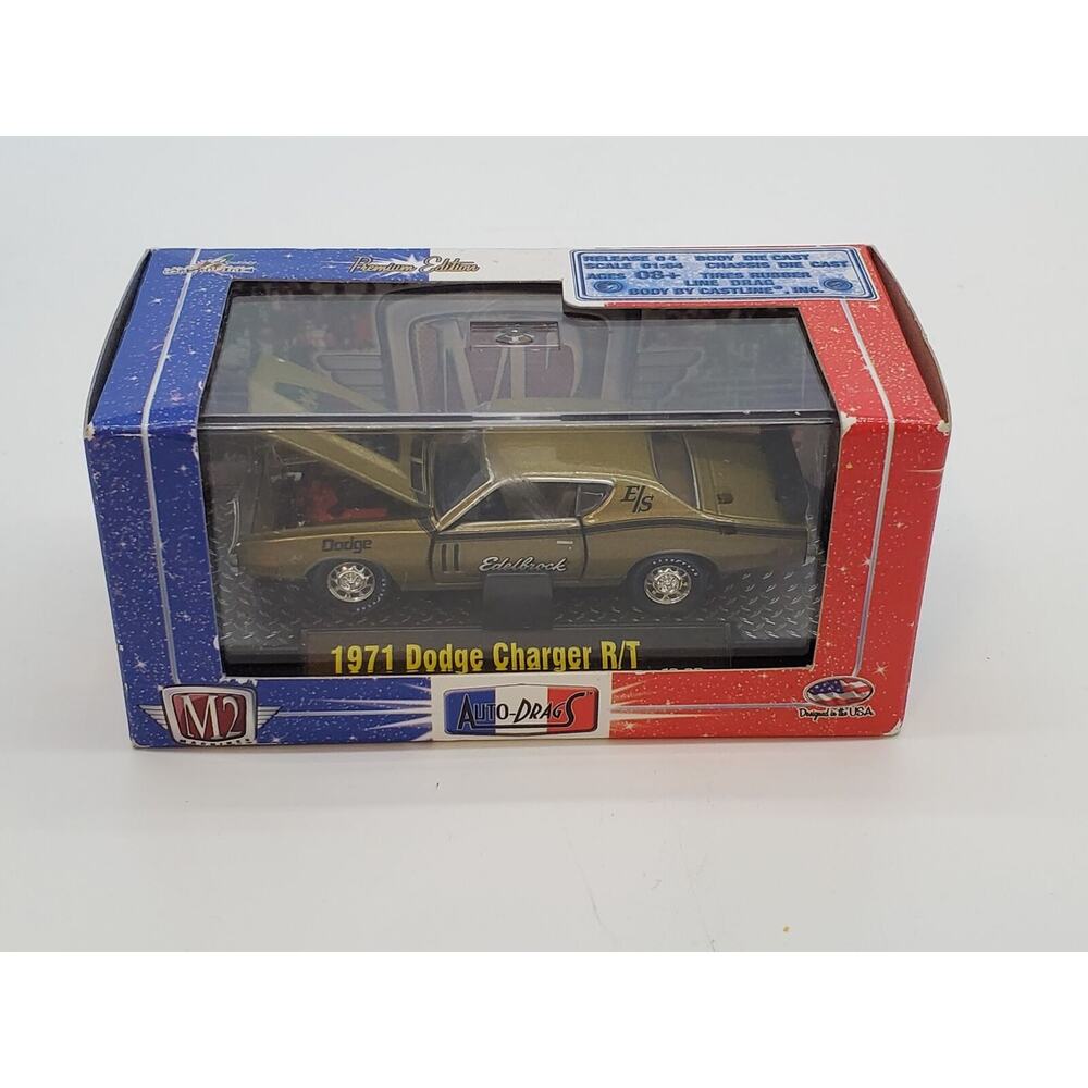 M2 - 1971 Dodge Charger RT - Die Cast 2010 1:64